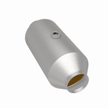 Load image into Gallery viewer, MagnaFlow Exhaust Products 51366 OEM Grade Universal Catalytic Converter for Select Cadillac Escalade, Cadillac Escalade ESV, Chevrolet Silverado 1500, Chevrolet Silverado LTD, Chevrolet Suburban, Chevrolet Tahoe, Ford E-250, Ford E-350 Super Duty, Ford