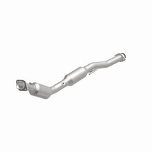 Load image into Gallery viewer, MagnaFlow Exhaust Products 551112 California CARB Direct-Fit Catalytic Converter for Select Ford Ranger