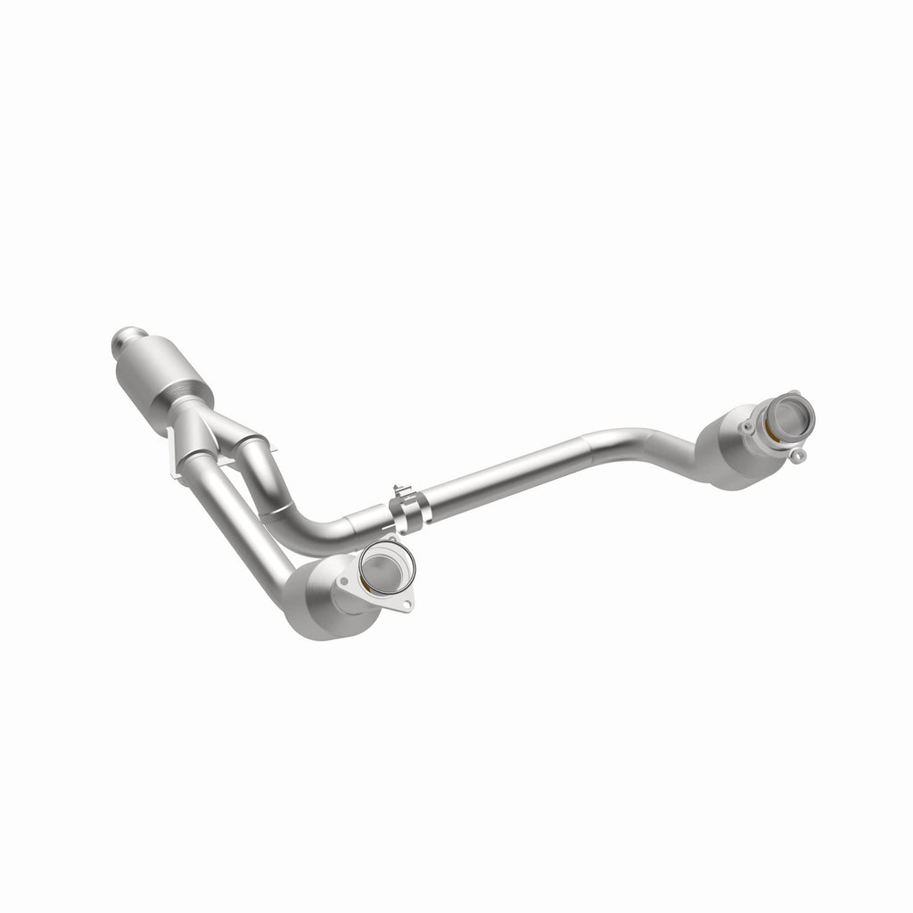 MagnaFlow Exhaust Products 280424 OEM Grade Direct-Fit Catalytic Converter for Select Chevrolet Silverado 1500, Chevrolet Suburban, Chevrolet Tahoe, GMC Sierra 1500, GMC Yukon, GMC Yukon XL