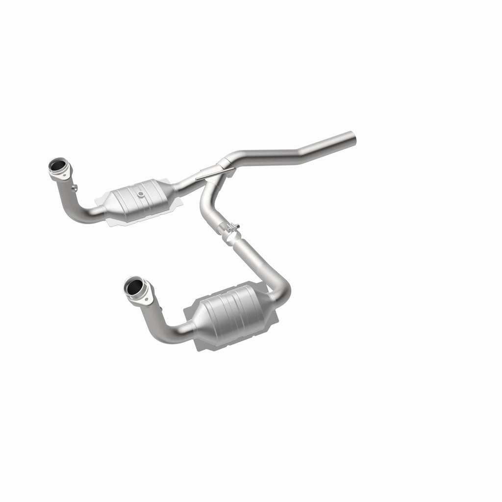 MagnaFlow Exhaust Products 51829 OEM Grade Direct-Fit Catalytic Converter for Select Dodge Nitro