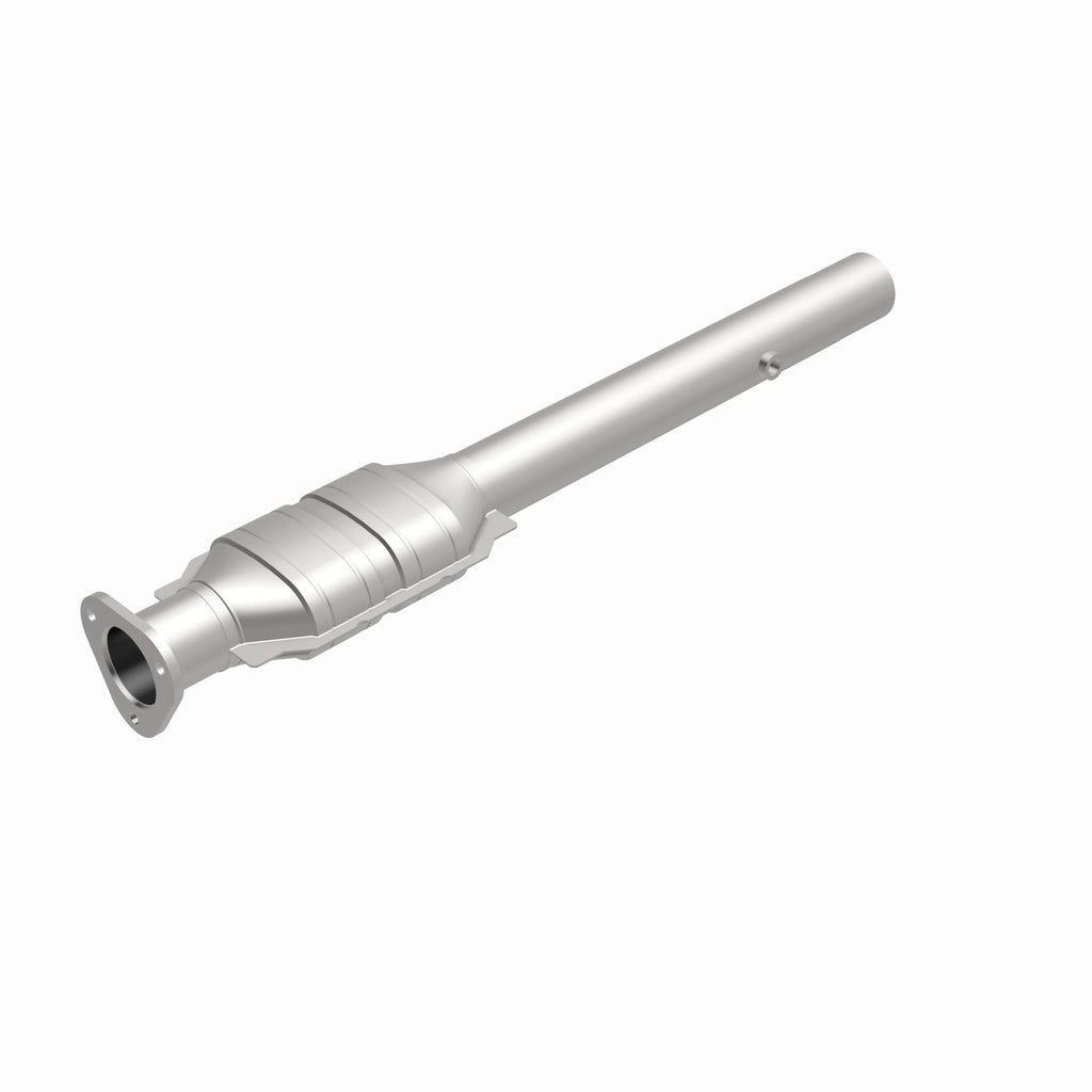 MagnaFlow Exhaust Products 23204 HM Grade Direct-Fit Catalytic Converter for Select Ford E-250 Econoline, Ford E-450 Econoline Super Duty, Ford Econoline Super Duty
