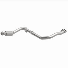 Load image into Gallery viewer, MagnaFlow Exhaust Products 4651719 California CARB Direct-Fit Catalytic Converter for Select Land Rover LR3, Land Rover Range Rover Sport
