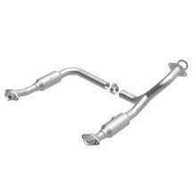 Load image into Gallery viewer, MagnaFlow Exhaust Products 5451672 California CARB Direct-Fit Catalytic Converter for Select Ford Explorer, Mercury Mountaineer