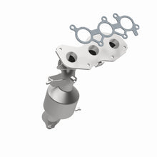 Load image into Gallery viewer, MagnaFlow Exhaust Products 52018 OEM Grade Manifold Catalytic Converter for Select Lexus RX450h, Toyota Highlander