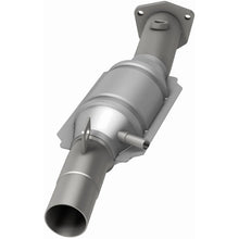 Load image into Gallery viewer, MagnaFlow Exhaust Products 23713 Standard Grade Direct-Fit Catalytic Converter for Select Volkswagen Golf, Volkswagen Jetta