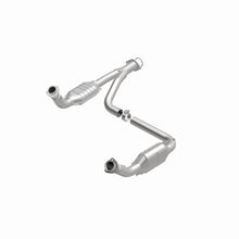 Load image into Gallery viewer, MagnaFlow Exhaust Products 49644 OEM Grade Direct-Fit Catalytic Converter for Select Chevrolet Silverado HD, Chevrolet Silverado HD Classic, Chevrolet Silverado Classic, Chevrolet Silverado HD, GMC Sierra HD, GMC Sierra HD Classic, GMC Sierra Classic,