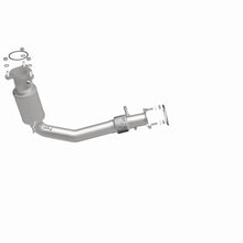 Load image into Gallery viewer, MagnaFlow Exhaust Products 52186 OEM Grade Direct-Fit Catalytic Converter for Select Chevrolet Captiva Sport, Chevrolet Equinox, GMC Terrain