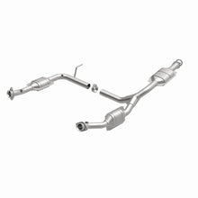Load image into Gallery viewer, MagnaFlow Exhaust Products 458030 California CARB Direct-Fit Catalytic Converter for Select Ford Explorer, Mercury Mountaineer