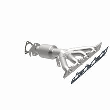 Load image into Gallery viewer, MagnaFlow Exhaust Products 51060 OEM Grade Manifold Catalytic Converter for Select Chevrolet Malibu, Pontiac G6, Saturn Aura