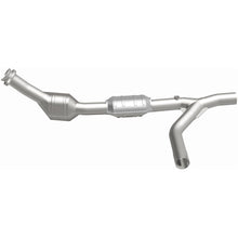 Load image into Gallery viewer, MagnaFlow Exhaust Products 447180 California CARB Direct-Fit Catalytic Converter for Select Ford E-150 Econoline, Ford E-150 Econoline Club Wagon, Ford E-250 Econoline