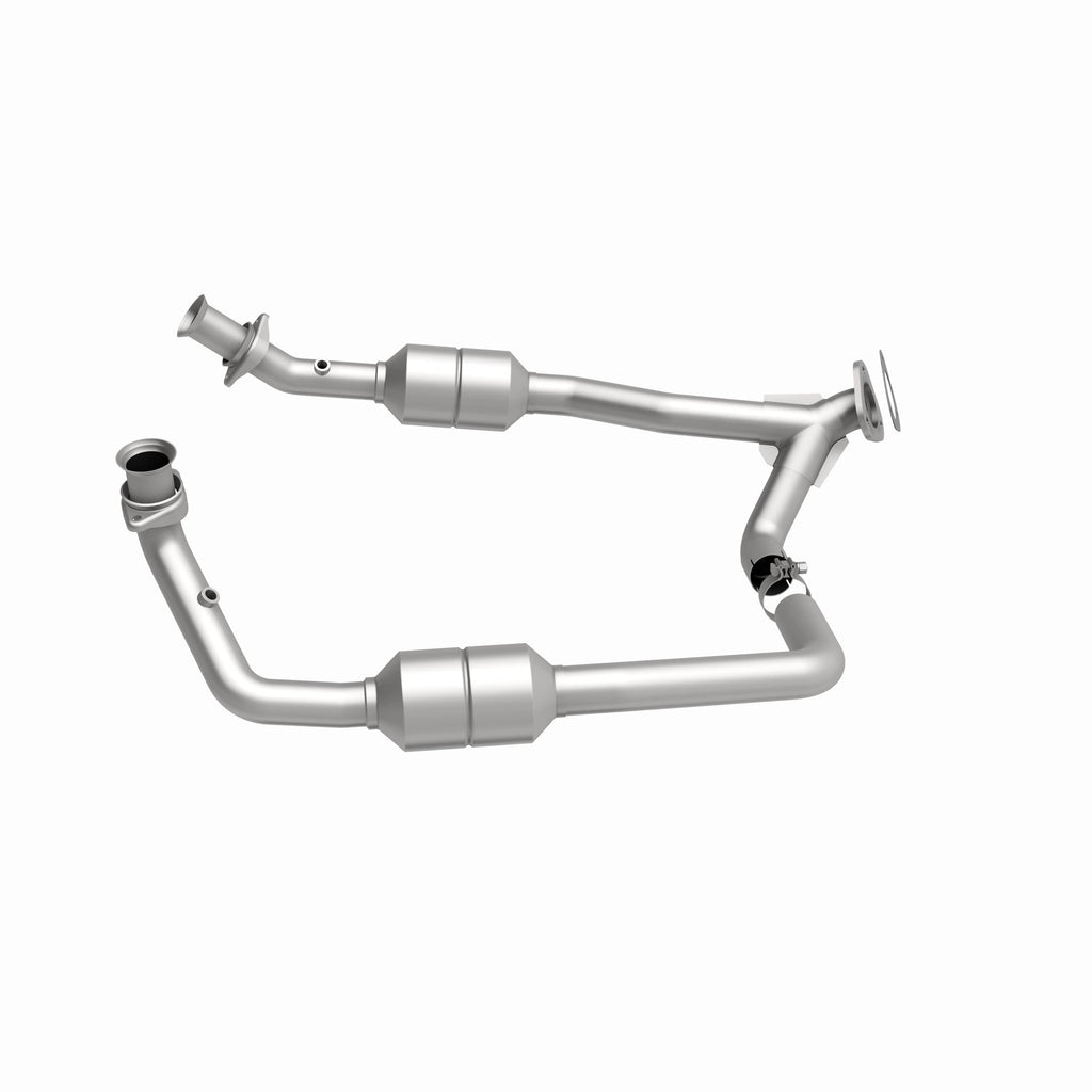 MagnaFlow Exhaust Products 51378 OEM Grade Direct-Fit Catalytic Converter for Select Ford E-150, Ford E-150 Club Wagon, Ford E-150 Econoline, Ford E-150 Econoline Club Wagon, Ford E-250, Ford E-250 Econoline, Ford E-350 Club Wagon, Ford E-350 Econoline