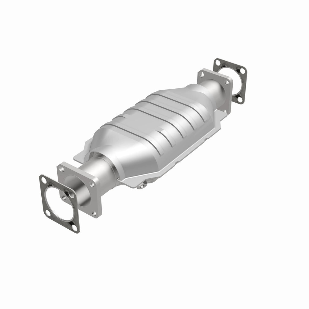 MagnaFlow Exhaust Products 3391652 California CARB Direct-Fit Catalytic Converter for Select Chevrolet LUV, Isuzu Amigo, Isuzu Pickup, Isuzu Rodeo, Isuzu Trooper