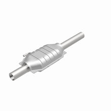 Load image into Gallery viewer, MagnaFlow Exhaust Products 3391222 California CARB Direct-Fit Catalytic Converter for Select Jeep CJ5, Jeep CJ7, Jeep Cherokee, Jeep Grand Wagoneer, Jeep J10, Jeep Scrambler, Jeep Wagoneer
