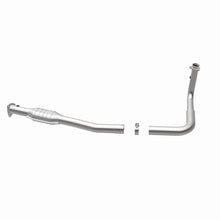 Load image into Gallery viewer, MagnaFlow Exhaust Products 23142 HM Grade Direct-Fit Catalytic Converter for Select Chevrolet Express 2500, Chevrolet Express 3500, Chevrolet G30, GMC G3500, GMC Savana 2500, GMC Savana