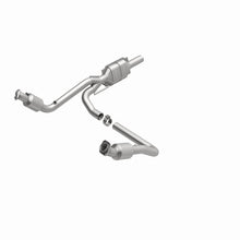 Load image into Gallery viewer, MagnaFlow Exhaust Products 447233 California CARB Direct-Fit Catalytic Converter for Select Dodge Ram 1500, Dodge Ram 2500, Dodge Ram