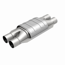 Load image into Gallery viewer, MagnaFlow Exhaust Products 3322008 California CARB Universal Catalytic Converter for Select Alfa Romeo 164, BMW 325i, BMW 325is, BMW 525i, BMW 528e, BMW 535i, BMW 635CSi, BMW 735i, BMW 735iL, Mercedes-Benz 190E, Mercedes-Benz 500SL, Mercedes-Benz E320,