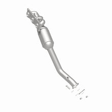 Load image into Gallery viewer, MagnaFlow Exhaust Products 5531762 California CARB Manifold Catalytic Converter for Select BMW 128i, BMW 325i, BMW 325xi, BMW 328i, BMW 328i xDrive, BMW 328xi, BMW 330i, BMW 330xi