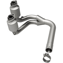 Load image into Gallery viewer, MagnaFlow Exhaust Products 49386 OEM Grade Direct-Fit Catalytic Converter for Select Jeep Wrangler