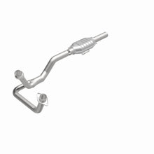 Load image into Gallery viewer, MagnaFlow Exhaust Products 93316 Standard Grade Direct-Fit Catalytic Converter for Select Ford E-150 Econoline, Ford E-150 Econoline Club Wagon, Ford E-250 Econoline, Ford E-250 Econoline Club Wagon, Ford E-350 Econoline, Ford E-350 Econoline Club Wagon