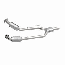 Load image into Gallery viewer, MagnaFlow Exhaust Products 23325 HM Grade Direct-Fit Catalytic Converter for Select Ford Thunderbird, Mercury Cougar