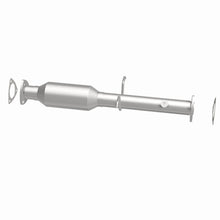 Load image into Gallery viewer, MagnaFlow Exhaust Products 23462 HM Grade Direct-Fit Catalytic Converter for Select Chevrolet S10, GMC Sonoma, Isuzu Hombre