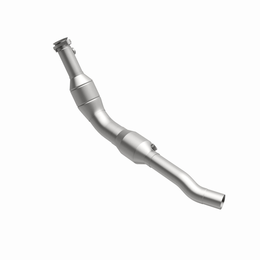 MagnaFlow Exhaust Products 49718 OEM Grade Direct-Fit Catalytic Converter for Select Land Rover LR3, Land Rover Range Rover Sport