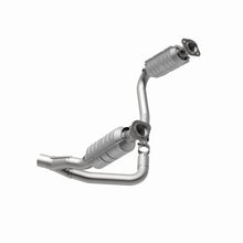 Load image into Gallery viewer, MagnaFlow Exhaust Products 4451627 California CARB Direct-Fit Catalytic Converter for Select Mitsubishi Raider