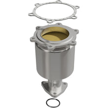 Load image into Gallery viewer, MagnaFlow Exhaust Products 4451498 California CARB Direct-Fit Catalytic Converter for Select INFINITI QX4, Nissan Pathfinder