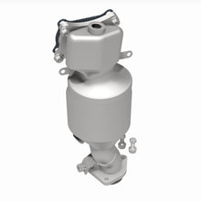 Load image into Gallery viewer, MagnaFlow Exhaust Products 6511898 California CARB Manifold Catalytic Converter for Select Acura MDX, Honda Accord, Honda Passport, Honda Pilot