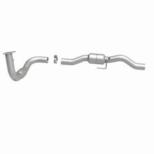 Load image into Gallery viewer, MagnaFlow Exhaust Products 447261 California CARB Direct-Fit Catalytic Converter for Select Chevrolet Silverado HD, GMC Sierra HD