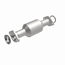 Load image into Gallery viewer, MagnaFlow Exhaust Products 5592546 California CARB Direct-Fit Catalytic Converter for Select Toyota Sienna