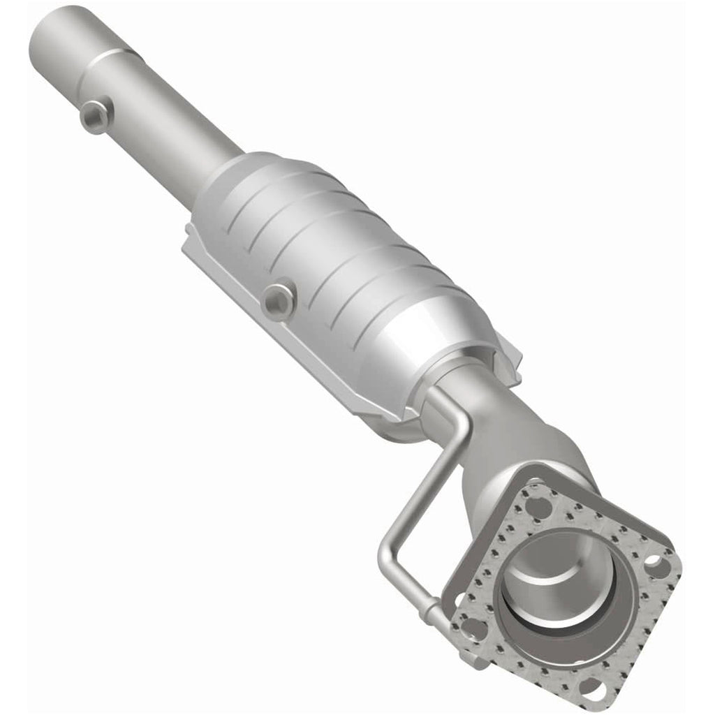 MagnaFlow Exhaust Products 49990 OEM Grade Direct-Fit Catalytic Converter for Select Volkswagen Beetle, Volkswagen Golf, Volkswagen Jetta, Volkswagen Passat, Volkswagen Rabbit