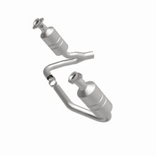 Load image into Gallery viewer, MagnaFlow Exhaust Products 5551849 California CARB Direct-Fit Catalytic Converter for Select Dodge Dakota, Mitsubishi Raider