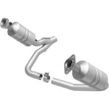 Load image into Gallery viewer, MagnaFlow Exhaust Products 4451627 California CARB Direct-Fit Catalytic Converter for Select Mitsubishi Raider