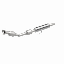 Load image into Gallery viewer, MagnaFlow Exhaust Products 551470 California CARB Direct-Fit Catalytic Converter for Select Toyota Yaris