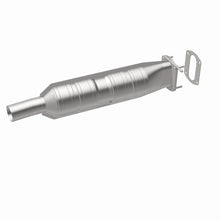 Load image into Gallery viewer, MagnaFlow Exhaust Products 24161 HM Grade Direct-Fit Catalytic Converter for Select Ford F-250 Super Duty, Ford F-350 Super Duty, Ford F-450 Super Duty, Ford F-550 Super Duty