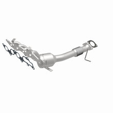 Load image into Gallery viewer, MagnaFlow Exhaust Products 5531786 California CARB Manifold Catalytic Converter for Select Mazda 3, Mazda 5