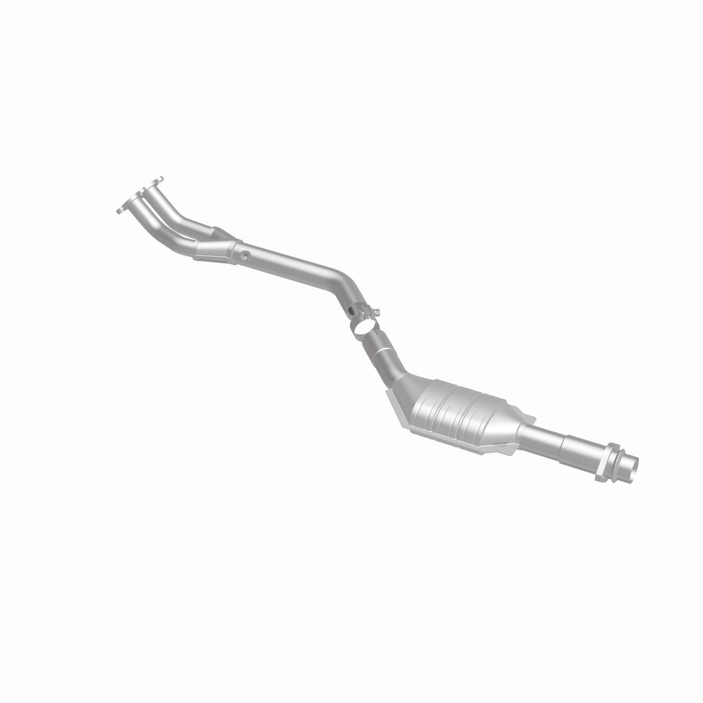 MagnaFlow Exhaust Products 23799 Standard Grade Direct-Fit Catalytic Converter for Select BMW 318i, BMW 318is