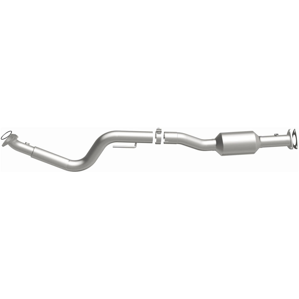 MagnaFlow Exhaust Products 280428 OEM Grade Direct-Fit Catalytic Converter for Select Chevrolet Express 4500, GMC Savana