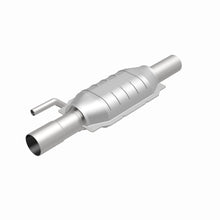 Load image into Gallery viewer, MagnaFlow Exhaust Products 95221 HM Grade Direct-Fit Catalytic Converter for Select Dodge Ram 2500, Dodge Ram