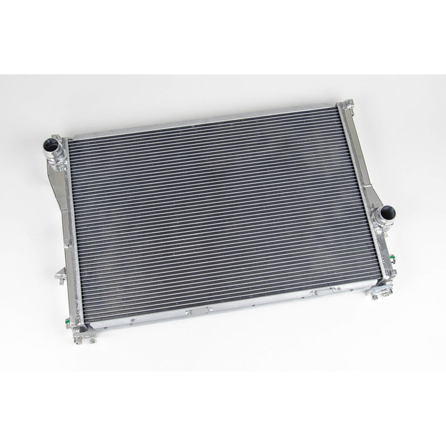 99-03-Bmw-M5-(E39)--95-03-Bmw-540I-MT-Radiator-(Fits-Auto-Trans-WModified-Drain-Plug)