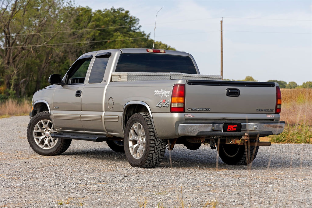 Rough Country SRB990677A HD2 Cab Length Running Boards for Select Chevrolet Silverado 1500, Chevrolet Silverado Classic, Chevrolet Silverado 2500, Chevrolet Silverado HD, Chevrolet Silverado 3500, GMC Sierra 1500, GMC Sierra Classic, GMC Sierra 2500, GMC
