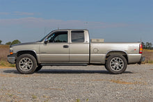 Load image into Gallery viewer, Rough Country SRB990677A HD2 Cab Length Running Boards for Select Chevrolet Silverado 1500, Chevrolet Silverado Classic, Chevrolet Silverado 2500, Chevrolet Silverado HD, Chevrolet Silverado 3500, GMC Sierra 1500, GMC Sierra Classic, GMC Sierra 2500, GMC