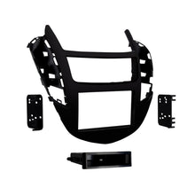Load image into Gallery viewer, Metra Electronics 99-3017B Radio Installation Kit for Select Chevrolet Trax