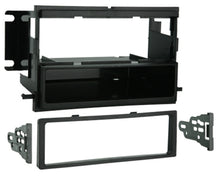 Load image into Gallery viewer, Metra Electronics 99-5808 TURBOKits; Radio Installation Kit for Select Ford F-250 Super Duty, Ford F-350 Super Duty, Ford F-450 Super Duty, Ford F-550 Super Duty, Ford Focus, Ford Freestar, Mercury Montego, Mercury Monterey