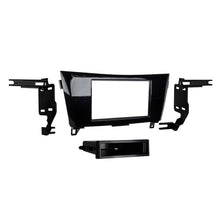 Load image into Gallery viewer, Metra Electronics 99-7622HG Custom Fit Mounting Kit for Select Nissan Rogue