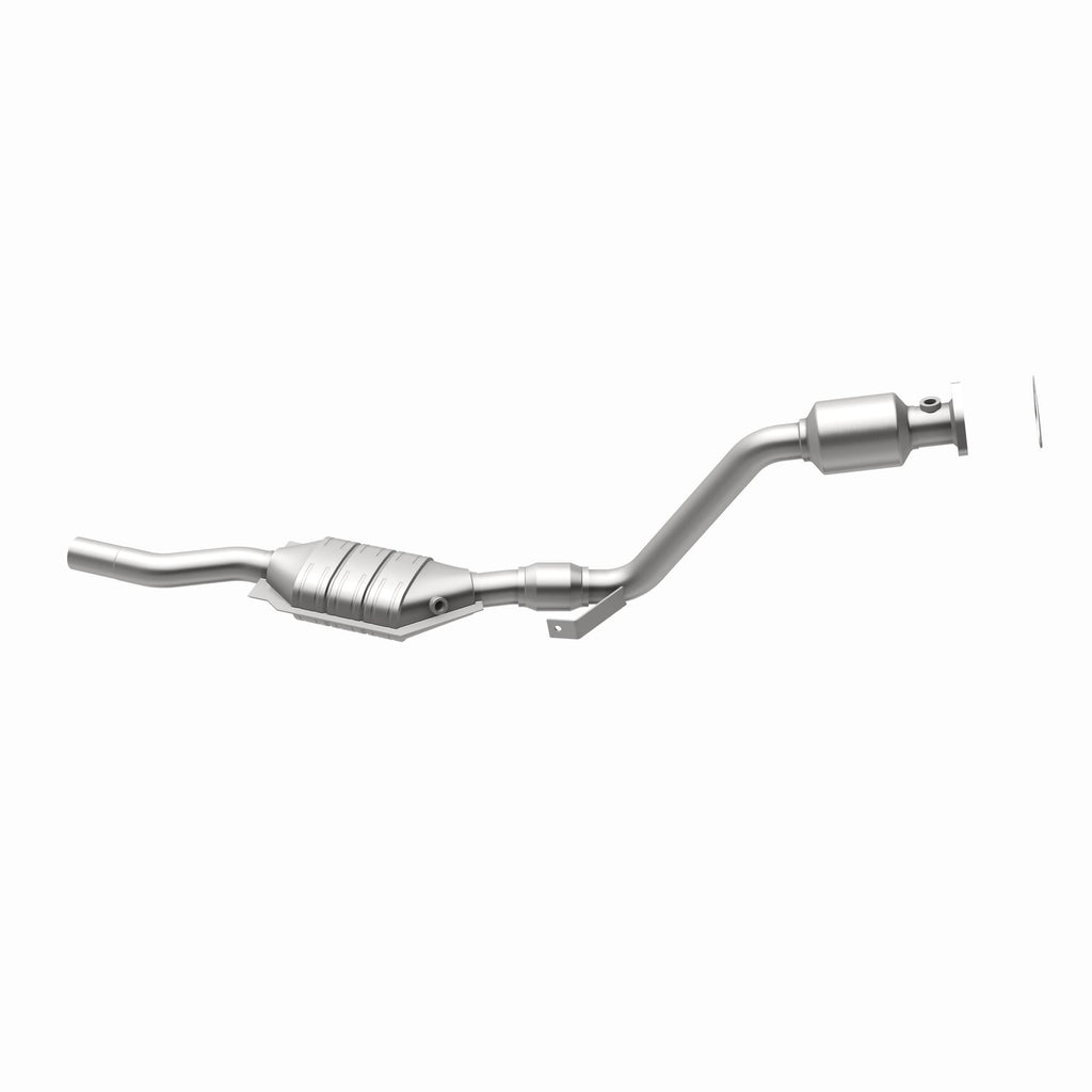 MagnaFlow Exhaust Products 23719 HM Grade Direct-Fit Catalytic Converter for Select Audi A6, Audi A6 Quattro, Volkswagen Passat