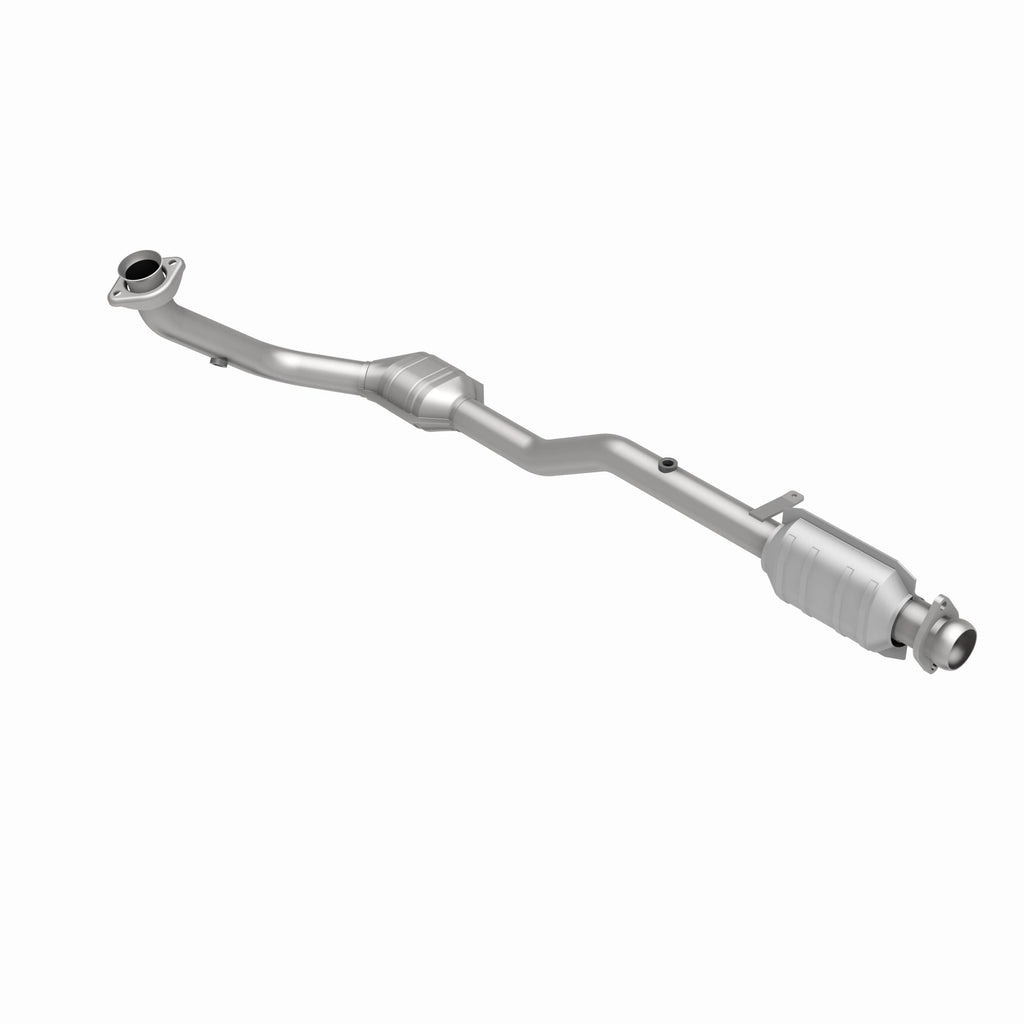 MagnaFlow Exhaust Products 51088 OEM Grade Direct-Fit Catalytic Converter for Select Ford Explorer, Mercury Mountaineer