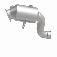 Load image into Gallery viewer, MagnaFlow Exhaust Products 21-504 OEM Grade Direct-Fit Catalytic Converter for Select Mercedes-Benz C300, Mercedes-Benz E300, Mercedes-Benz GLC300, Mercedes-Benz GLC350e, Mercedes-Benz SLC300, Mercedes-Benz SLK300