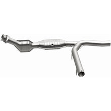 Load image into Gallery viewer, MagnaFlow Exhaust Products 458032 California CARB Direct-Fit Catalytic Converter for Select Ford F-150, Ford F-150 Heritage